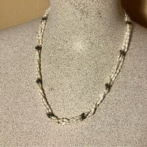 Vintage  Elegant Pearl and Black Bead Necklace 23” length